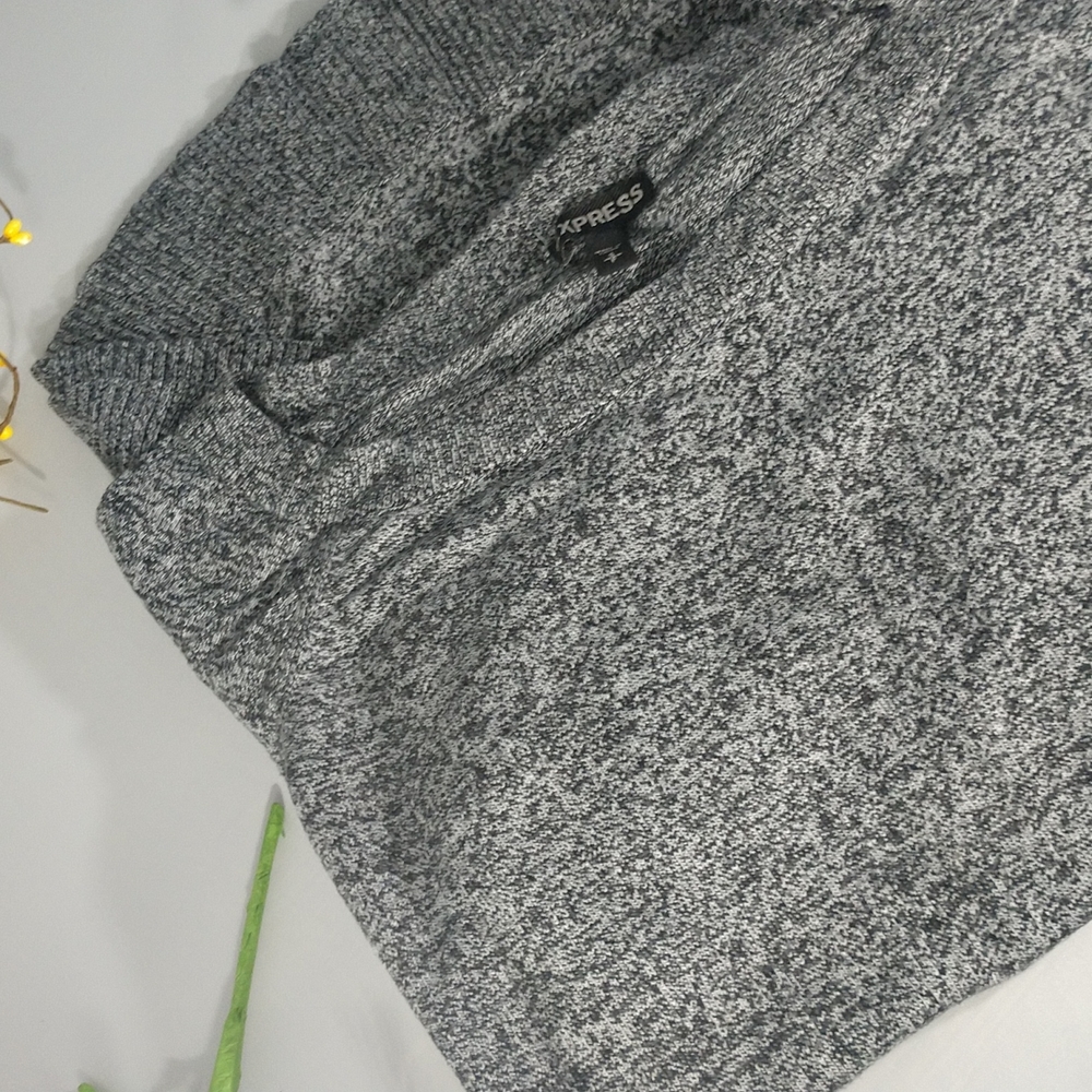 Express Sweater Top - Picture 2 of 7